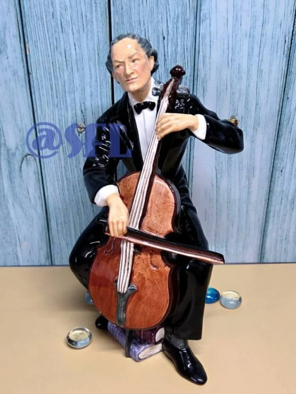 🎶Rare Royal Doulton Cellist Figurine In Excellent Condition🎶 Made In England